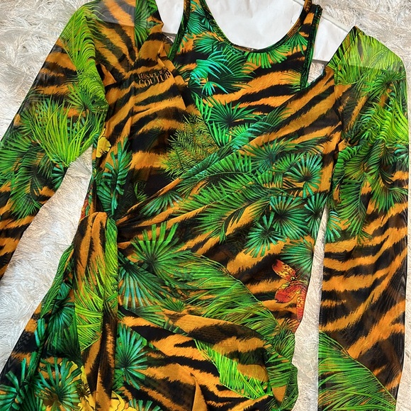 Versace Jeans Couture Tropical-Print Bodycon Dress - Picture 4 of 10